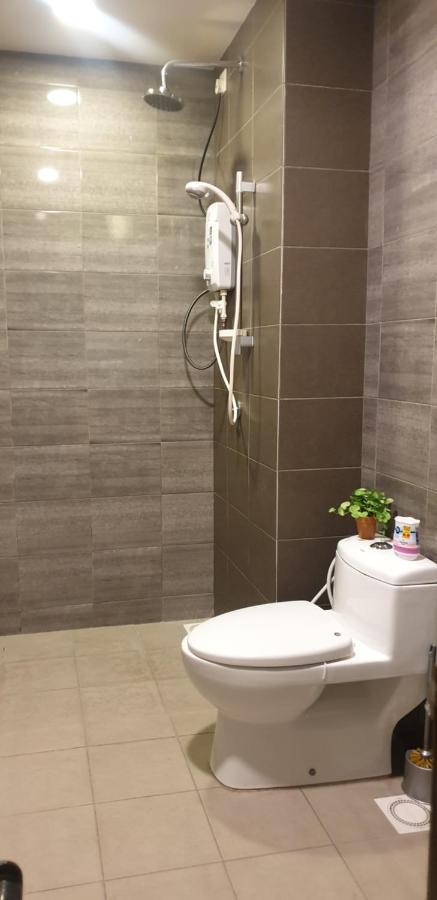 Eshue Designer Suites @ Simfoni Towers شيراس المظهر الخارجي الصورة