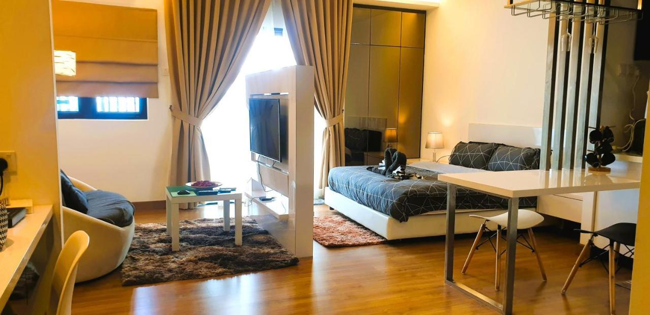 Eshue Designer Suites @ Simfoni Towers شيراس المظهر الخارجي الصورة