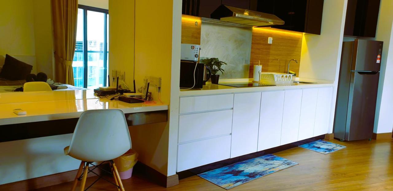 Eshue Designer Suites @ Simfoni Towers شيراس المظهر الخارجي الصورة